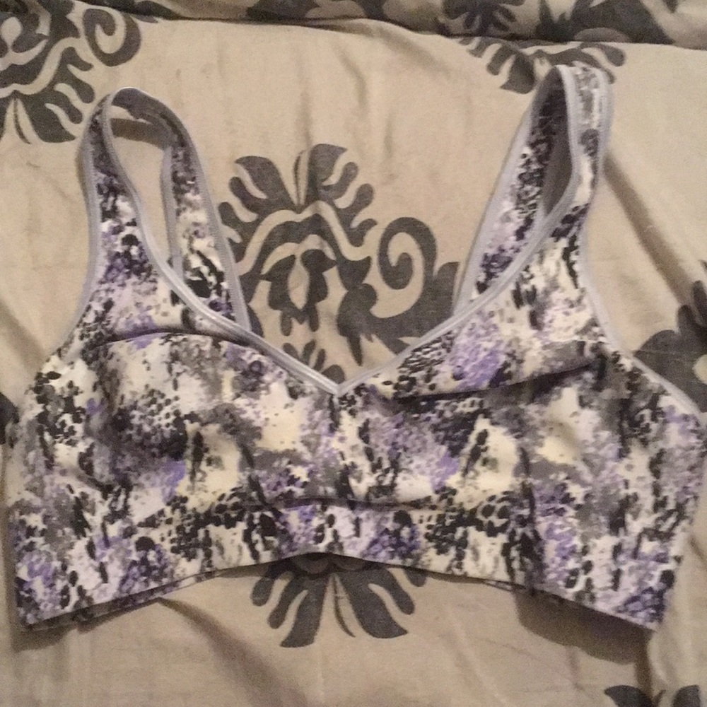 Sports bra